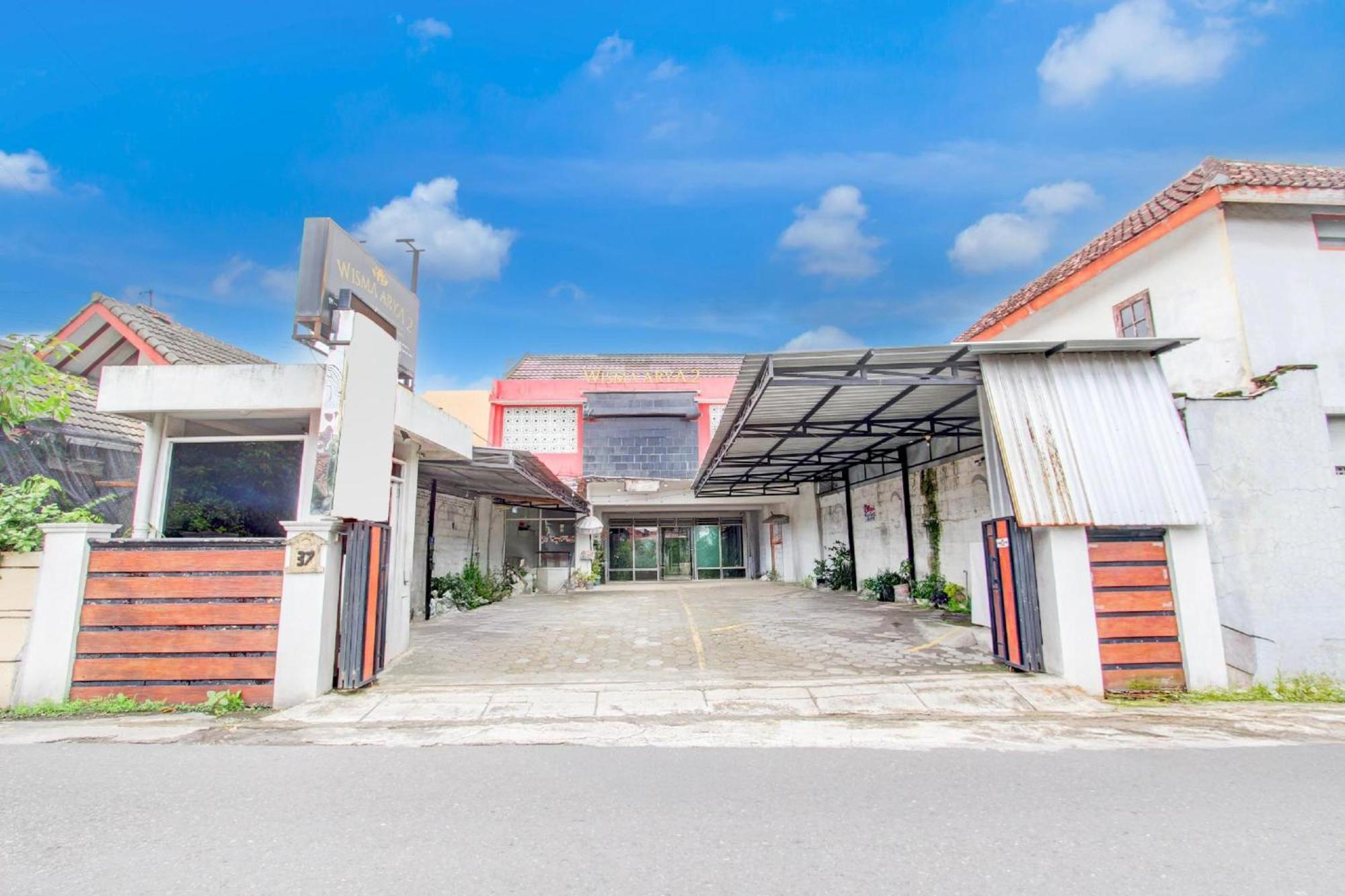 Hotel O Arya 2 Yogyakarta